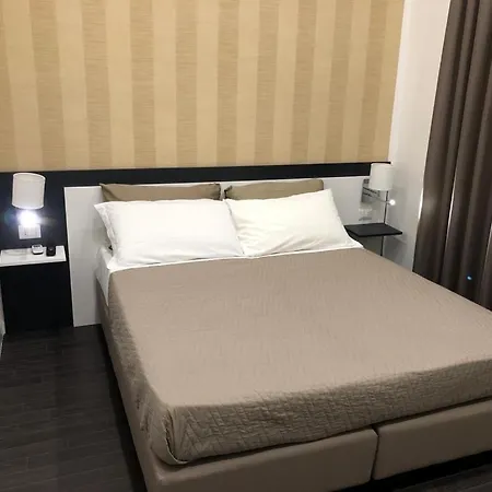 Otel Cimarosa Napoli